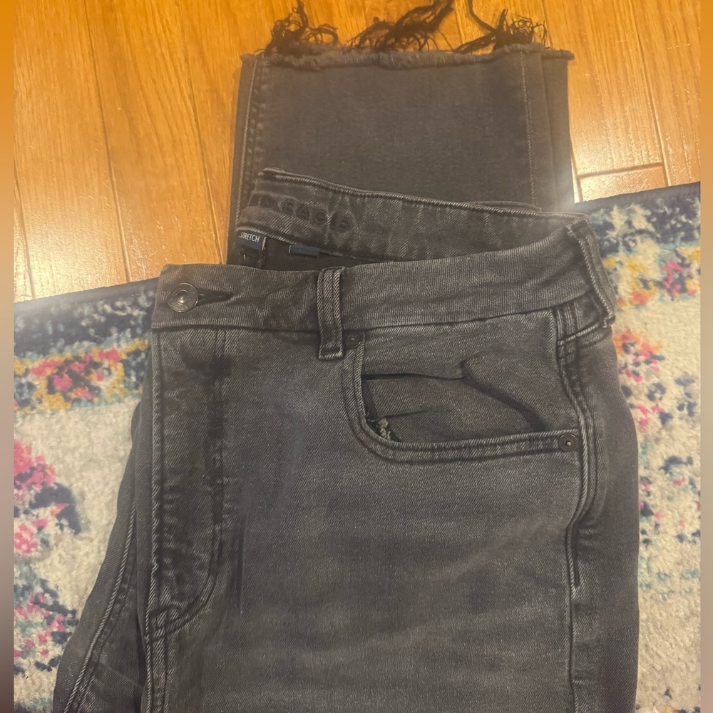 AE- curvy mom jeans size 16 (raw hem)